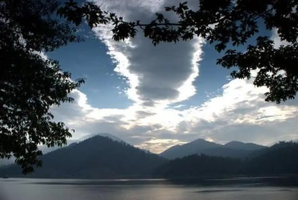 HART-TISH PARK at APPLEGATE LAKE