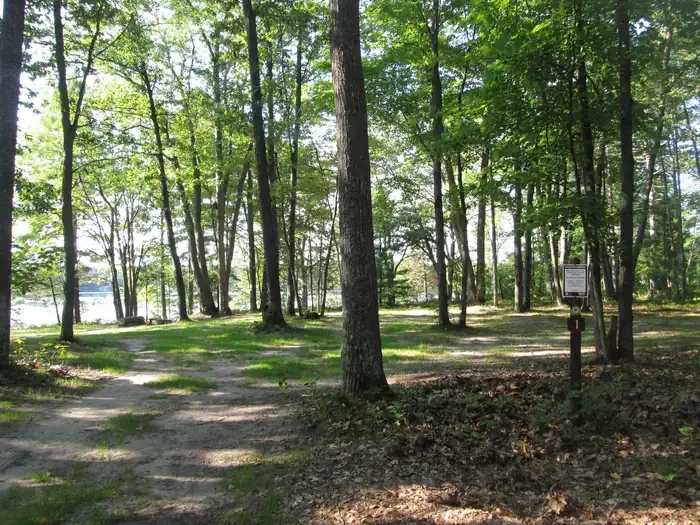 Gooseneck Lake Campsites