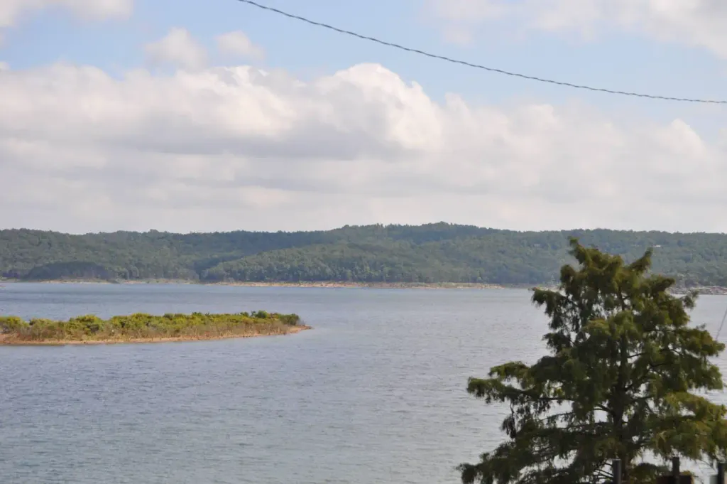 ROBINSON POINT