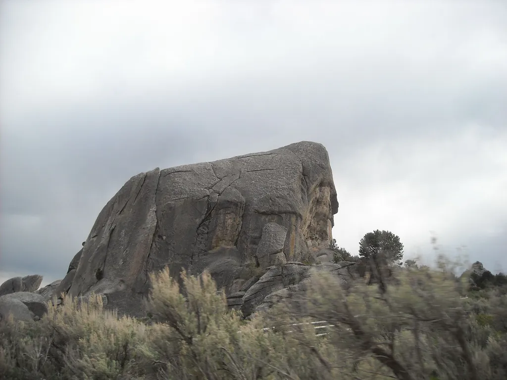 Bath Rock Trail - 0.25 miles
