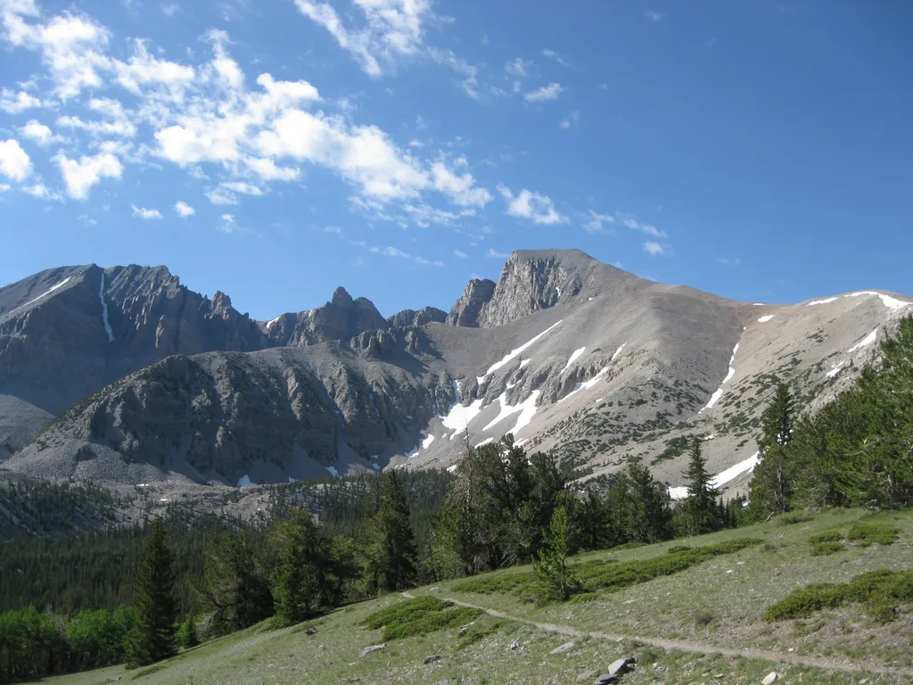 Summit Trailhead